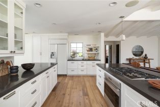 Single Family Residence, 1307 Oxford ln, Newport Beach, CA 92660 - 5