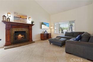 Single Family Residence, 17882 Hallcroft ln, Huntington Beach, CA 92647 - 11
