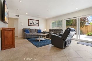Single Family Residence, 17882 Hallcroft ln, Huntington Beach, CA 92647 - 14