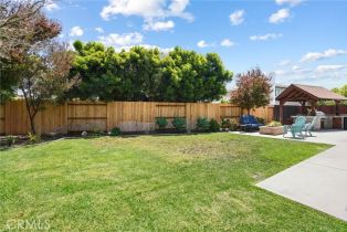 Single Family Residence, 17882 Hallcroft ln, Huntington Beach, CA 92647 - 4