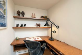 Single Family Residence, 16561 Wanderer ln, Huntington Beach, CA 92649 - 18