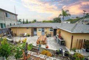 Residential Income, 154 Avenida Florencia, San Clemente, CA 92672 - 4