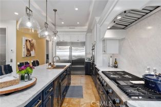 Single Family Residence, 2118 Pacific Coast, Huntington Beach, CA 92648 - 15