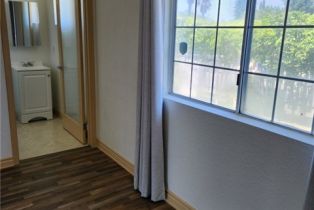 Single Family Residence, 5551 Mason ave, Woodland Hills, CA 91367 - 12