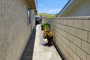 Single Family Residence, 5551 Mason ave, Woodland Hills, CA 91367 - 23