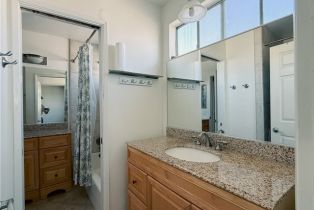 Apartment, 10614 Eastborne ave, Westwood, CA 90024 - 14