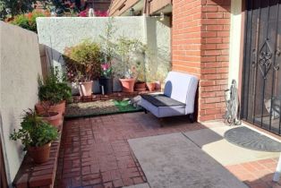 Condominium, 10121 Larwin ave, Chatsworth, CA 91311 - 12