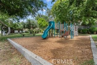 Condominium, 10121 Larwin ave, Chatsworth, CA 91311 - 24