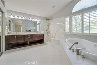 Single Family Residence, 25792 Maple View dr, Laguna Hills, CA 92653 - 32