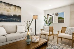 Single Family Residence, 9802 Effingham drive, Huntington Beach, CA 92646 - 12