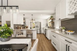 Single Family Residence, 9802 Effingham drive, Huntington Beach, CA 92646 - 4