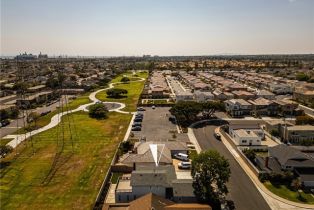 Single Family Residence, 9802 Effingham drive, Huntington Beach, CA 92646 - 48