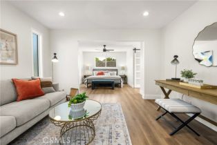 Single Family Residence, 9802 Effingham drive, Huntington Beach, CA 92646 - 5