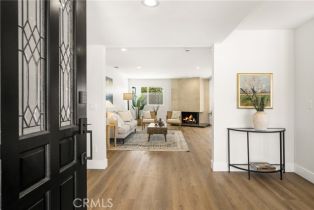 Single Family Residence, 9802 Effingham drive, Huntington Beach, CA 92646 - 9