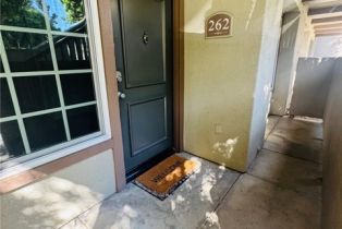 Condominium, 2800 Keller dr, Tustin, CA 92782 - 2