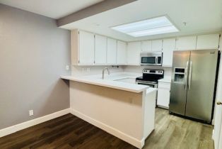 Condominium, 2800 Keller dr, Tustin, CA 92782 - 3