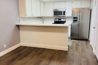 Condominium, 2800 Keller dr, Tustin, CA 92782 - 4