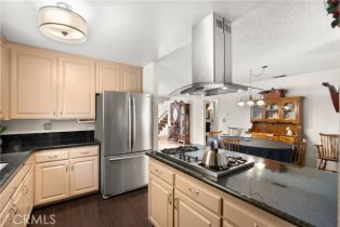 Single Family Residence, 14432 Elmhurst cir, Huntington Beach, CA 92647 - 12