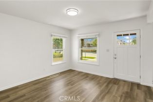 Single Family Residence, 611 Walnut ave, Orange, CA 92868 - 10