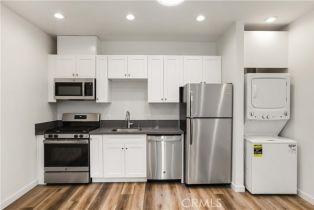 Single Family Residence, 611 Walnut ave, Orange, CA 92868 - 34