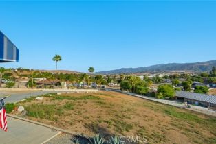 Single Family Residence, 19660 Arcadia st, Corona, CA 92881 - 38