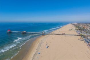 Single Family Residence, 6535 Park Royal cir, Huntington Beach, CA 92648 - 49