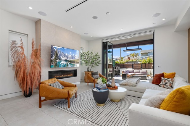 Single Family Residence, 620 Huntington st, Huntington Beach, CA 92648 - 1