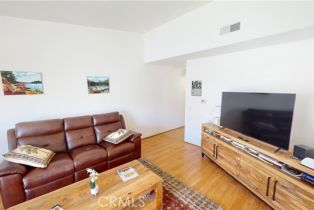 Condominium, 8866 Tulare dr, Huntington Beach, CA 92646 - 5