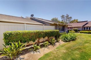 Condominium, 8866 Tulare dr, Huntington Beach, CA 92646 - 8