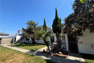 Residential Income, 17082 Emerald ln, Huntington Beach, CA 92647 - 3