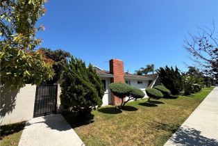 Residential Income, 17082 Emerald LN, Huntington Beach, CA  Huntington Beach, CA 92647