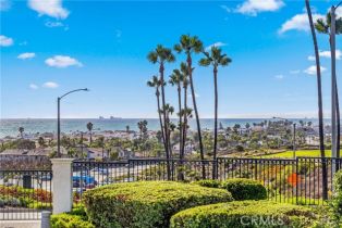 Condominium, 200 Paris lane, Newport Beach, CA 92663 - 3