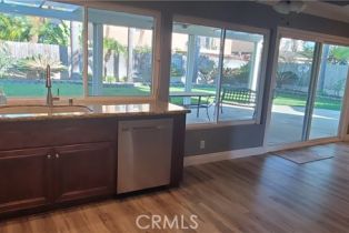 Single Family Residence, 17942 Hallcroft ln, Huntington Beach, CA 92647 - 4