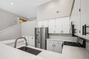 Condominium, 8308 Atlanta ave, Huntington Beach, CA 92646 - 14