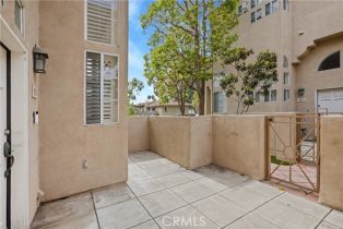 Condominium, 8308 Atlanta ave, Huntington Beach, CA 92646 - 7