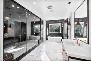 Single Family Residence, 15042 Hartsook st, Sherman Oaks, CA 91403 - 17