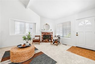 Condominium, 18051 Wakefield ln, Huntington Beach, CA 92648 - 9