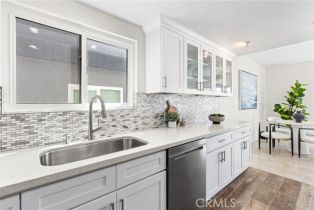 Single Family Residence, 3012 Oceanfront, Newport Beach, CA 92663 - 9