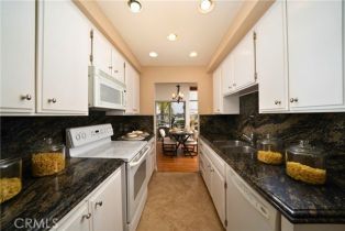 Condominium, 16061 Surprise ln, Huntington Beach, CA 92649 - 10