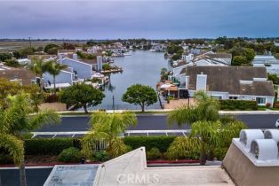 Condominium, 16061 Surprise ln, Huntington Beach, CA 92649 - 7