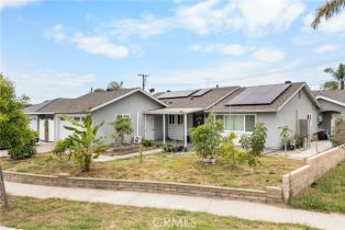 Single Family Residence, 14571 Yucca cir, Huntington Beach, CA 92647 - 2