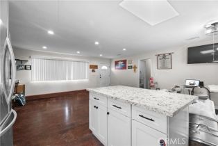 Single Family Residence, 14571 Yucca cir, Huntington Beach, CA 92647 - 8