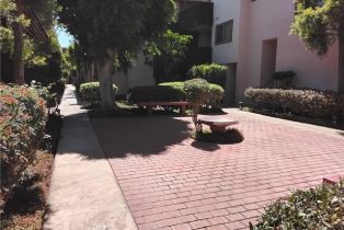 Condominium, 5414 Newcastle ave, Encino, CA 91316 - 11