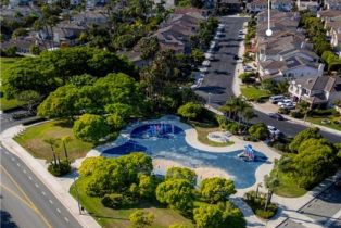 Single Family Residence, 19084 Redford ln, Huntington Beach, CA 92648 - 35