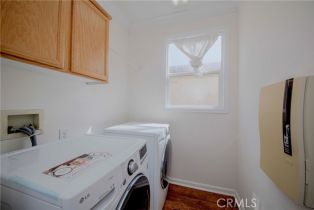 Single Family Residence, 9371 Pioneer ln, Corona, CA 92883 - 39