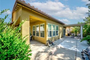 Single Family Residence, 9371 Pioneer ln, Corona, CA 92883 - 40