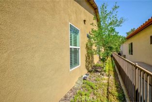 Single Family Residence, 9371 Pioneer ln, Corona, CA 92883 - 47