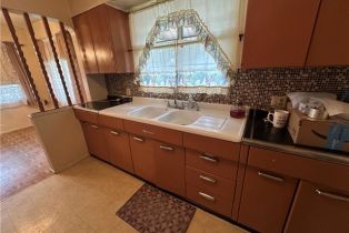 Single Family Residence, 184 51st st, Long Beach, CA 90805 - 9