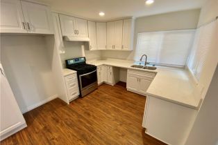 Single Family Residence, 18042 Westlake cir, Huntington Beach, CA 92648 - 2