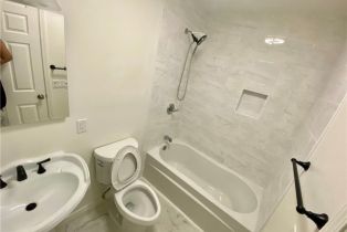 Single Family Residence, 18042 Westlake cir, Huntington Beach, CA 92648 - 3